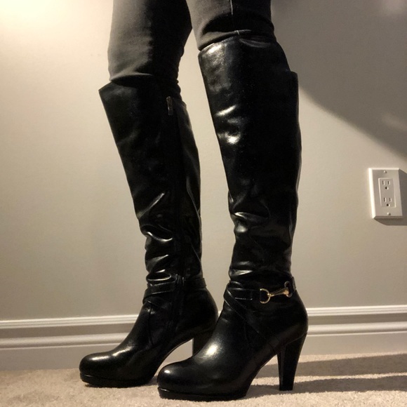 Beautiful black knee high boots 🖤 - Picture 1 of 10